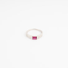 Charger l'image dans la galerie, Bagues en or gris de la Maison Van Cleef