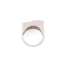 Charger l'image dans la galerie, Bague en or gris design en diamant taille princesse