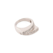 Charger l'image dans la galerie, Bague en or gris design en diamant taille princesse