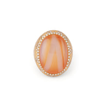 Charger l'image dans la galerie, Bague en or jaune brossé ornée d'une agate et diamant