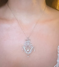 Charger l'image dans la galerie, Pendentif corbeille en diamant et platine