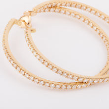 Charger l'image dans la galerie, Créoles en or jaune  pavées de diamants