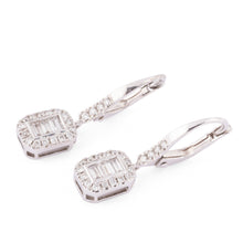 Charger l'image dans la galerie, Boucles d'oreilles en or gris et diamant