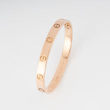 Charger l'image dans la galerie, Bracelet or rose de la maison Cartier  collection Love grand modèle