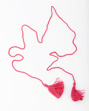 Charger l'image dans la galerie, Pendentif en or jaune formant un cœur de la maison Poiray