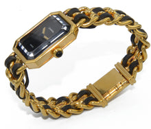 Charger l'image dans la galerie, Montre Chanel ma première en métal doré