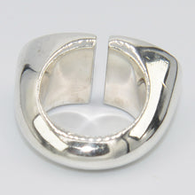 Charger l'image dans la galerie, Bague de la maison Hermès modèle Initiale