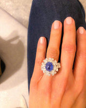 Charger l'image dans la galerie, Bague cocktail en diamants et saphir cabochon