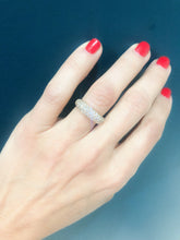 Charger l'image dans la galerie, Bague or jaune pavée de diamants de la maison Cartier