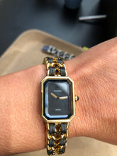 Charger l'image dans la galerie, Montre Chanel ma première en métal doré