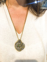 Charger l'image dans la galerie, Pendentif serpent en or jaune