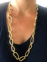 Charger l'image dans la galerie, Collier et bracelet or jaune Pomellato modèle Paisley