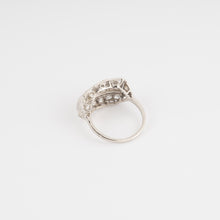 Charger l&#39;image dans la galerie, Bague jarretière en platine et diamants
