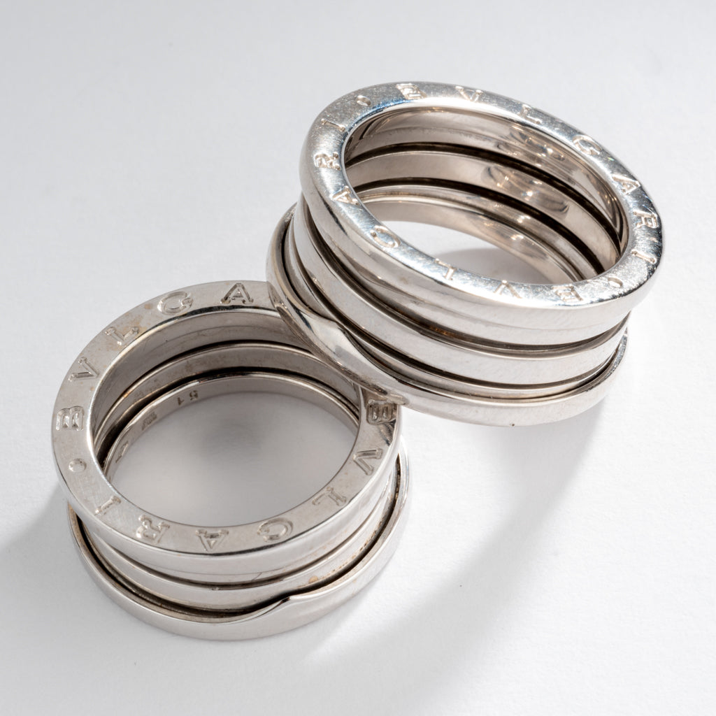 Bague de la maison Bvlgari, collection B.Zero1 moyen modèle en or gris