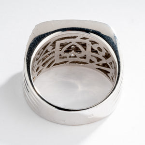 Bague moderne rectangulaire en or gris et diamants