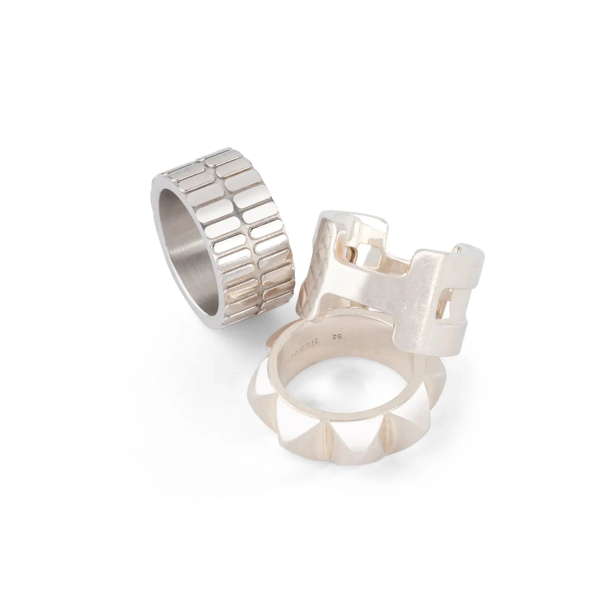 Bague de la Maison Hermès en or gris