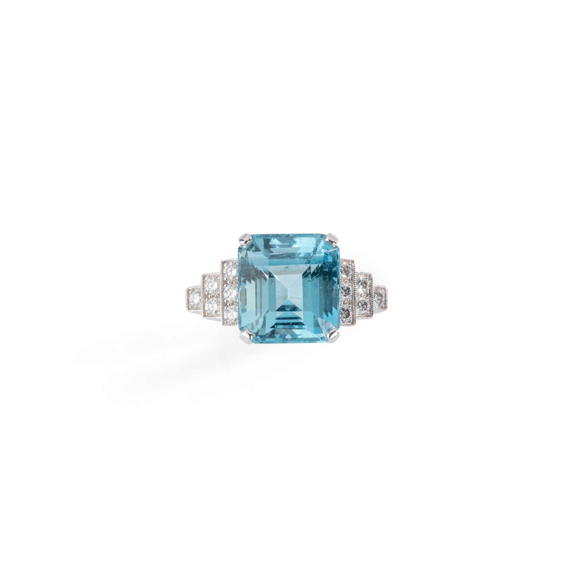 Bague en or gris et aigue-marine
