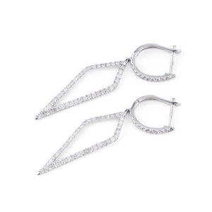 Boucles d'oreilles en gris  à formes géométriques ajourées,pavées de diamant