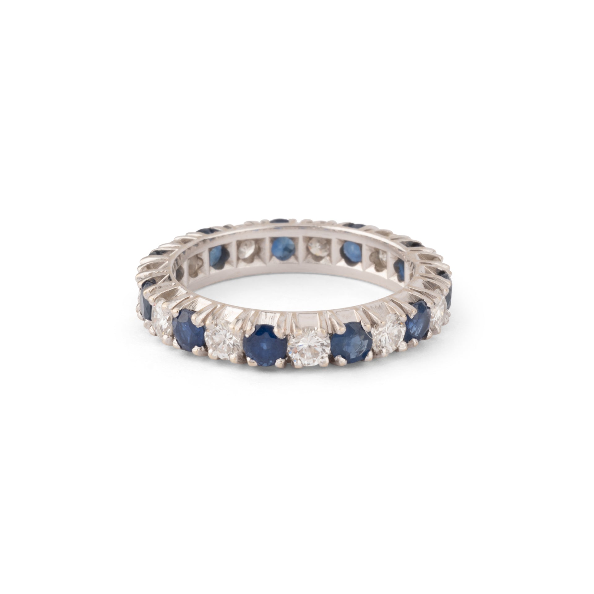 Alliance américaine en or gris,diamant et saphir .