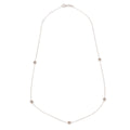 Collier en or gris ornée de 5 diamants entourés de plus petit diamant