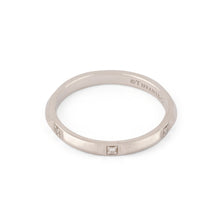 Charger l'image dans la galerie, Alliance en platine de la maison Tiffany&amp; Co
