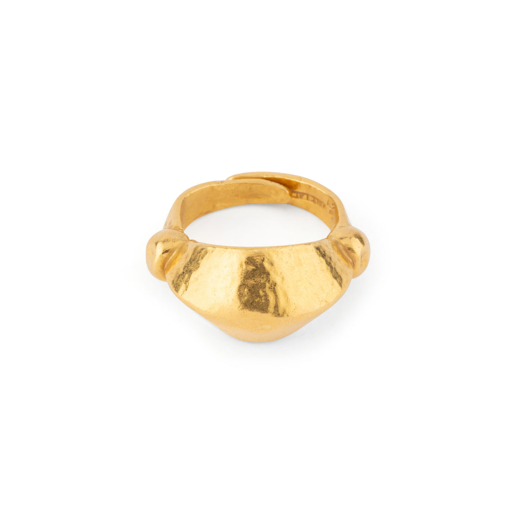 Bague martelé bombée du créateur Lalaounis