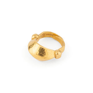 Bague en or 22k du créateur grec Ilias Lalaounis.