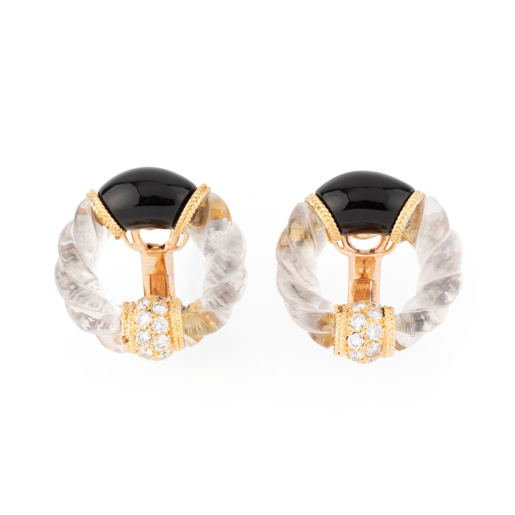 Boucle d'oreille en or jaune onyx,cristal de roche et diamant de la maison Boucheron
