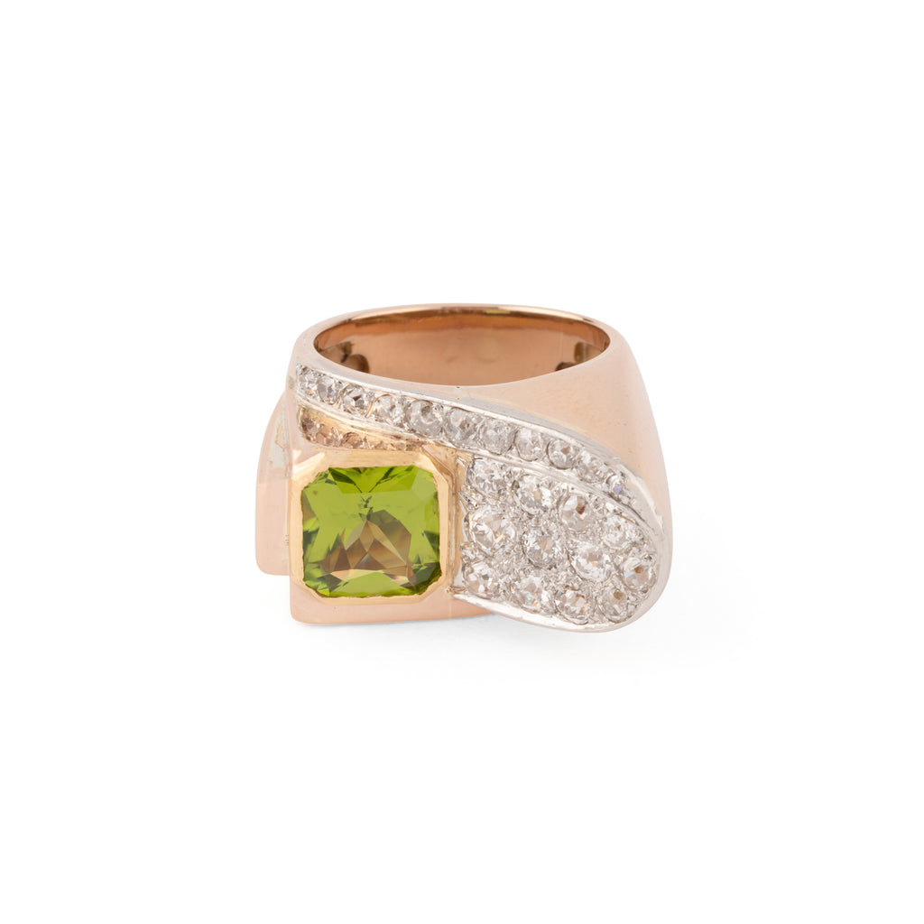 Bague tank or rose et platine en diamant et péridot