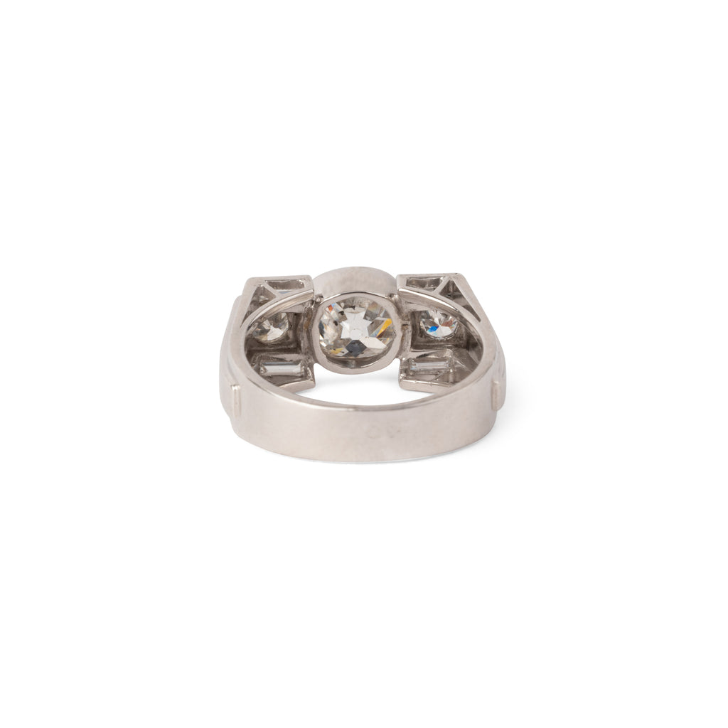 Art Deco platinum and diamond ring