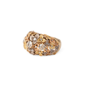 Bague 3 ors ornée de décor floral intercalée de diamant