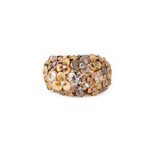 Bague 3 ors ornée de décor floral intercalée de diamant