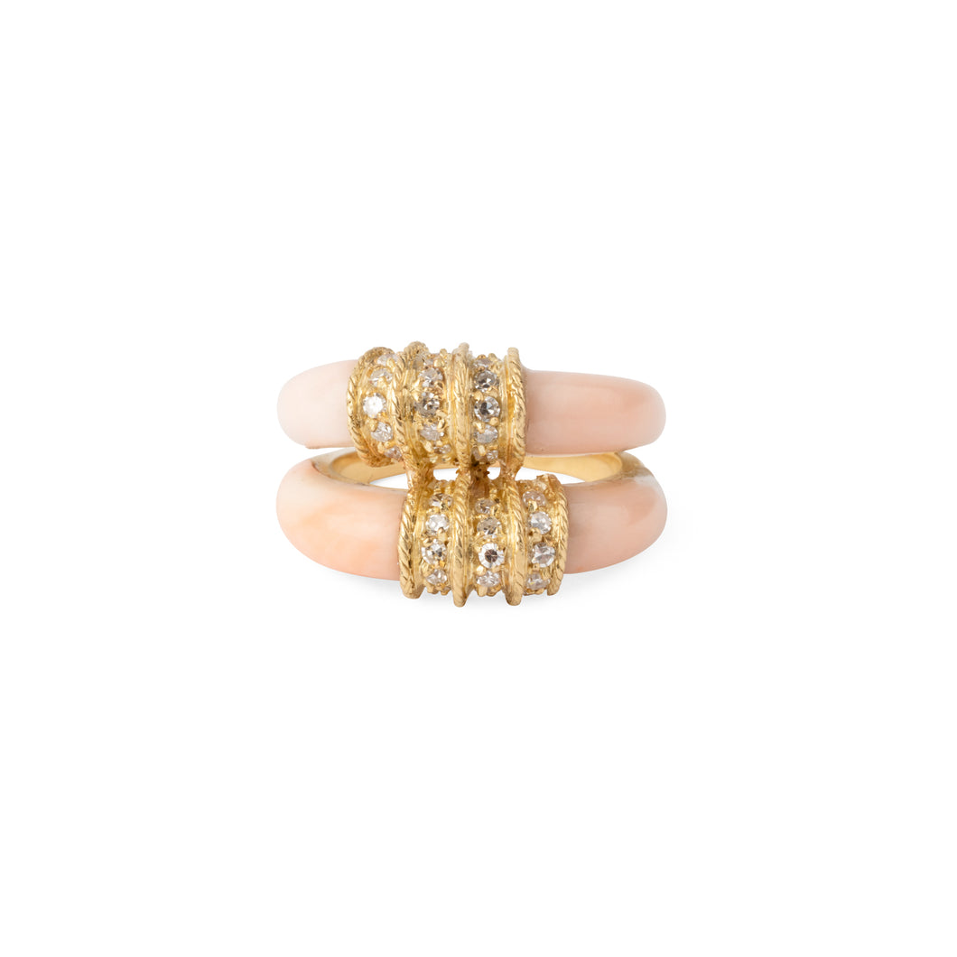 Bague double anneaux en corail peau d'ange sur or jaune