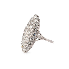 Charger l&#39;image dans la galerie, Bague marquise en or gris entièrement sertie de diamants
