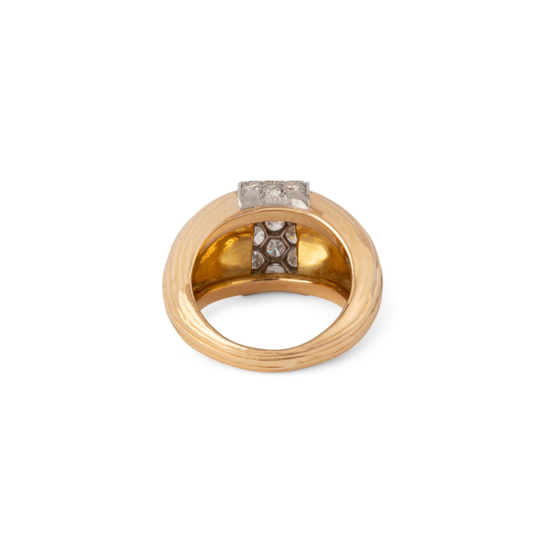 Bague  or jaune et platine godronnée diamant