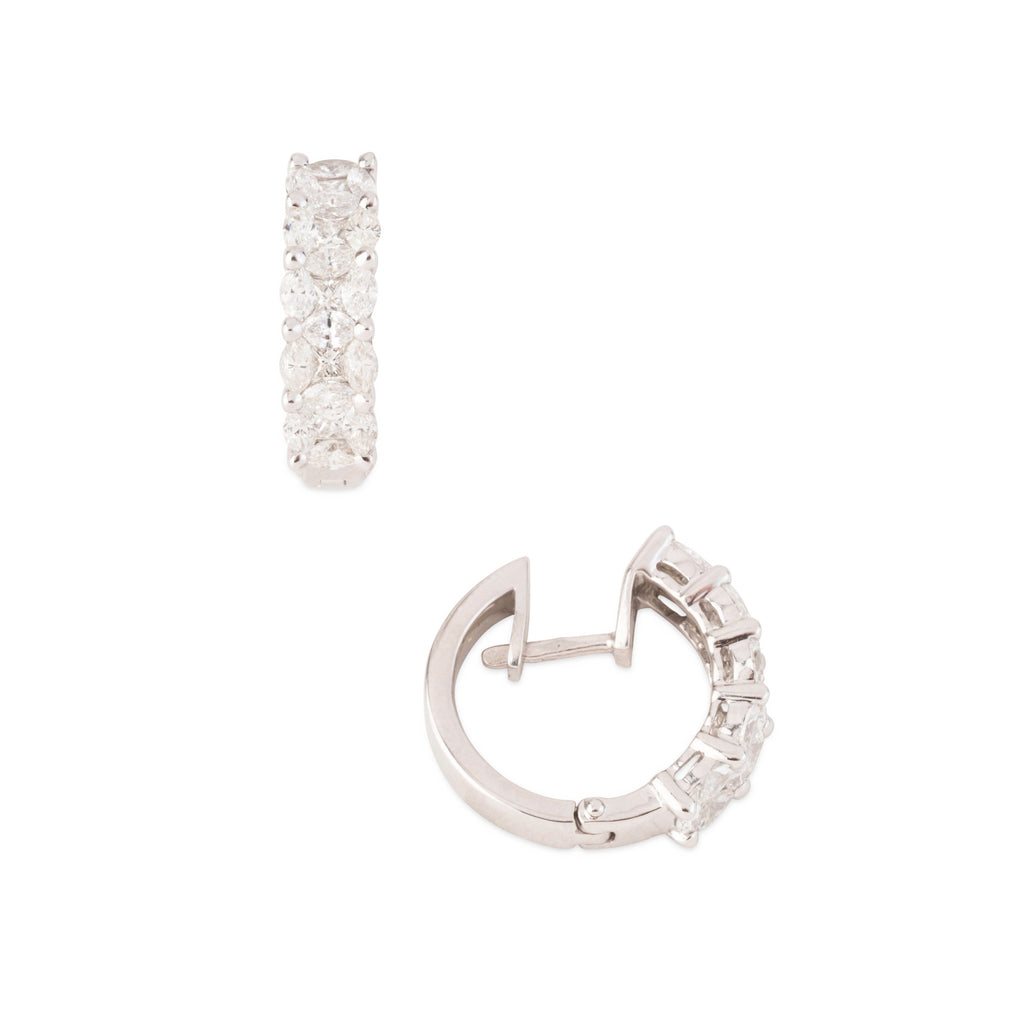 Demi créoles en or gris et diamants