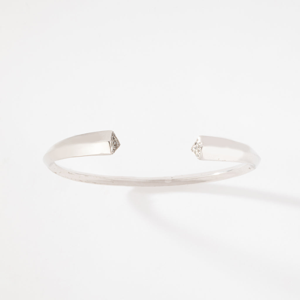 Bracelet jonc serti de petits diamants