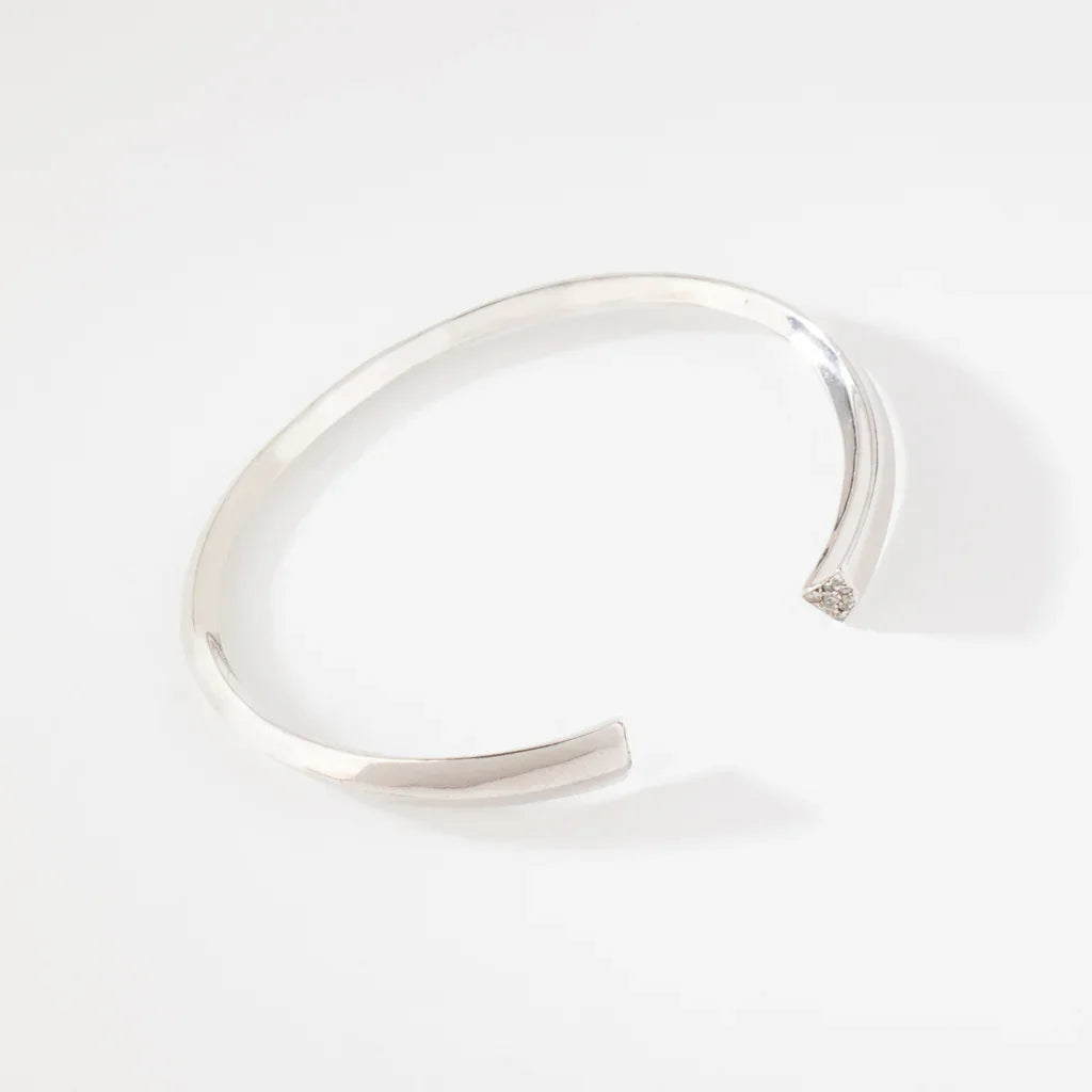 Bangle bracelet set with small diamonds