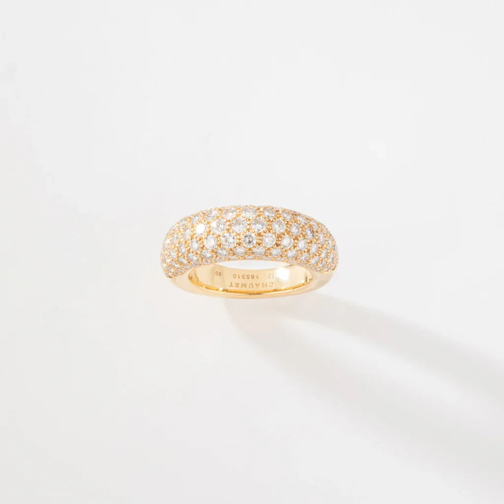 Bague jonc or jaune  en diamant de la maison Chaumet
