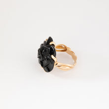 Charger l'image dans la galerie, Bague Camelia or jaune de la maison Chanel
