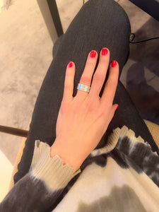 Bague de la Maison Hermès en or gris