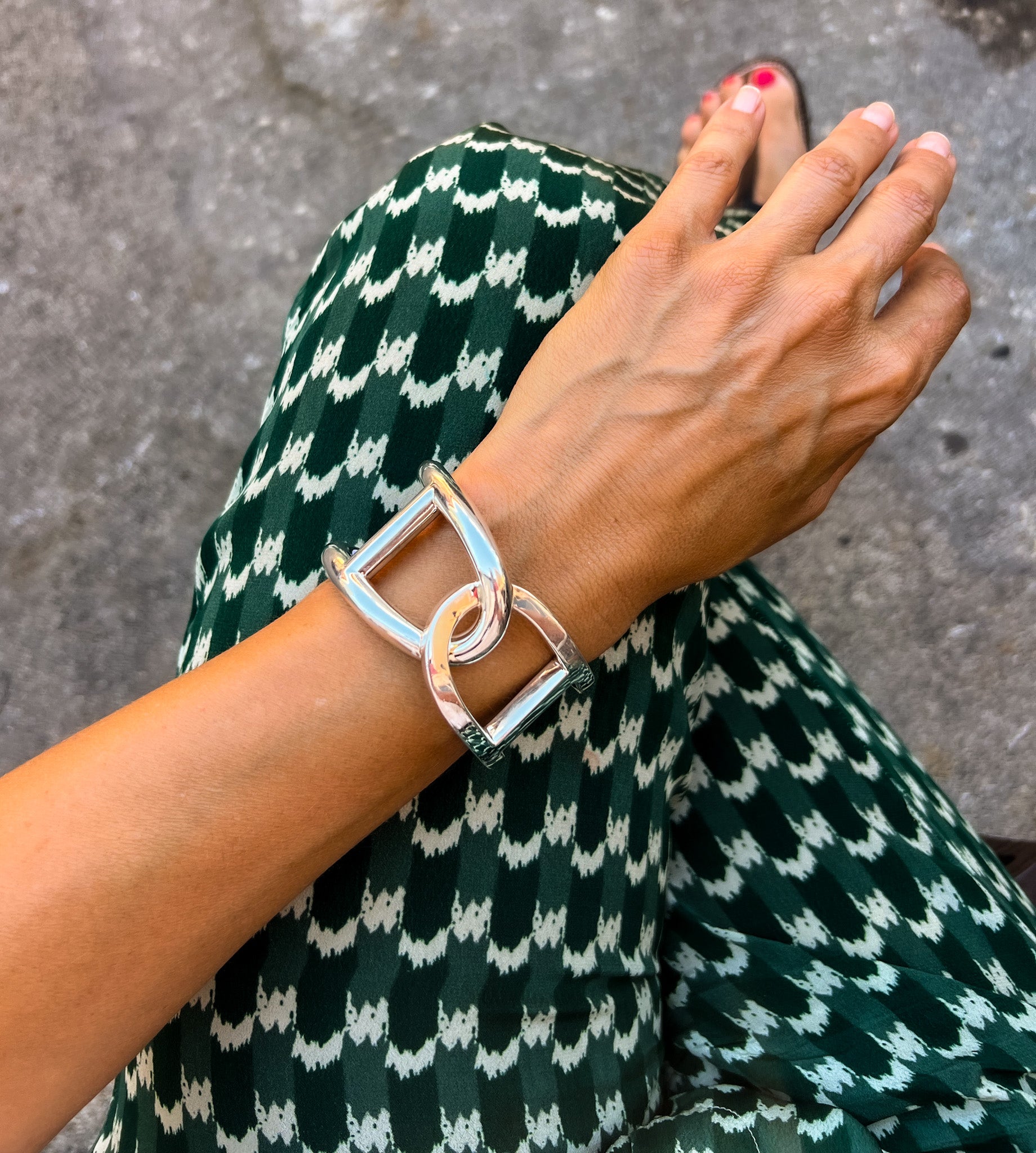 Bracelet jonc  en argent de la maison Hermès