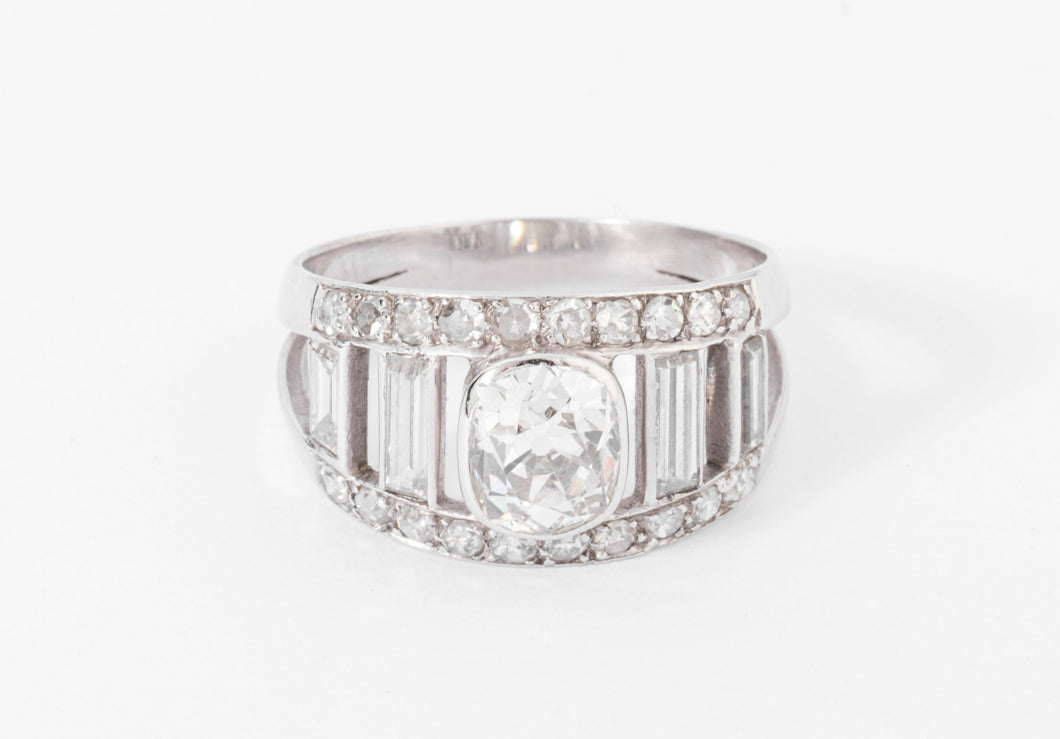 Bague en diamant et platine forme bandeau