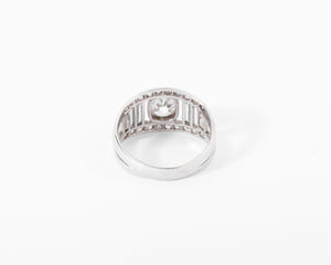 Bague en diamant et platine forme bandeau