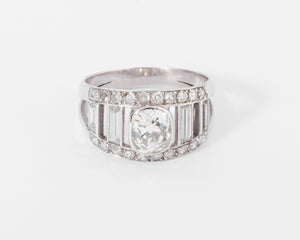 Bague en diamant et platine forme bandeau