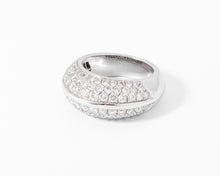 Charger l&#39;image dans la galerie, Bague jonc en or gris entièrement pavée de diamant
