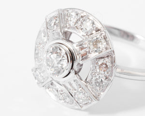 Bague marguerite en platine or gris et diamants