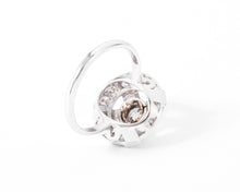 Charger l&#39;image dans la galerie, Bague marguerite en platine or gris et diamants
