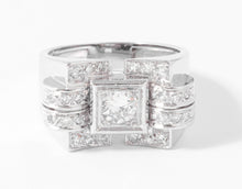 Charger l&#39;image dans la galerie, Bague tank en or gris et diamant

