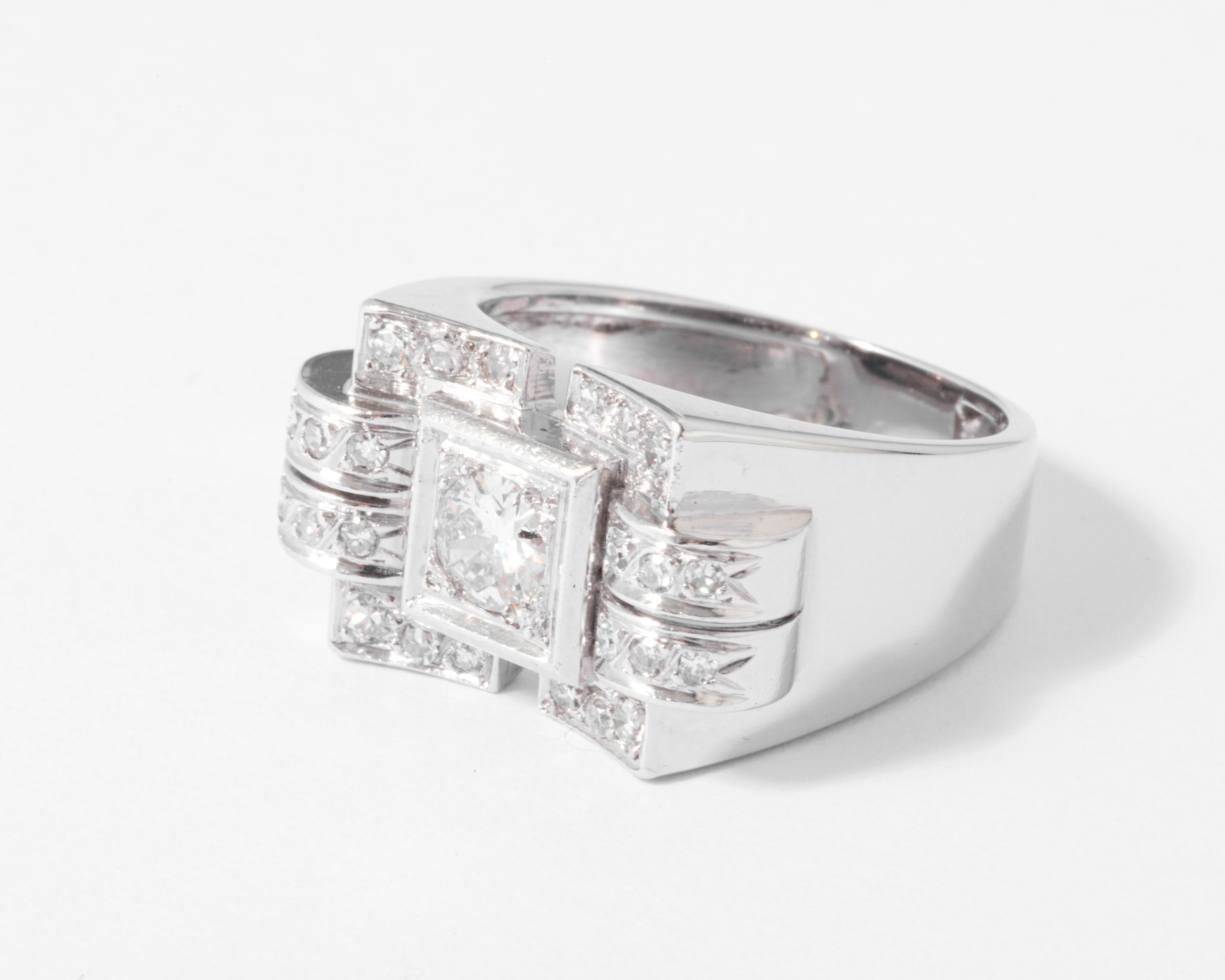 Bague tank en or gris et diamant